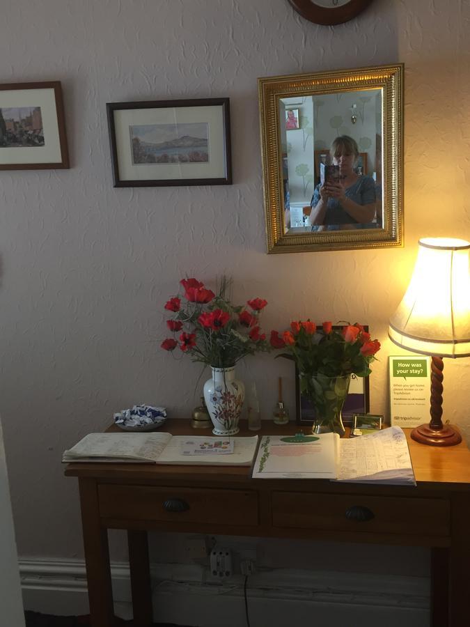Ivy Bank Guest House Tenby Dış mekan fotoğraf
