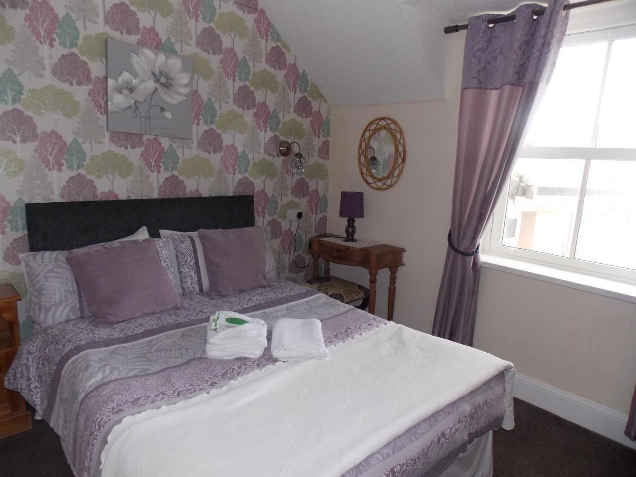 Ivy Bank Guest House Tenby Dış mekan fotoğraf