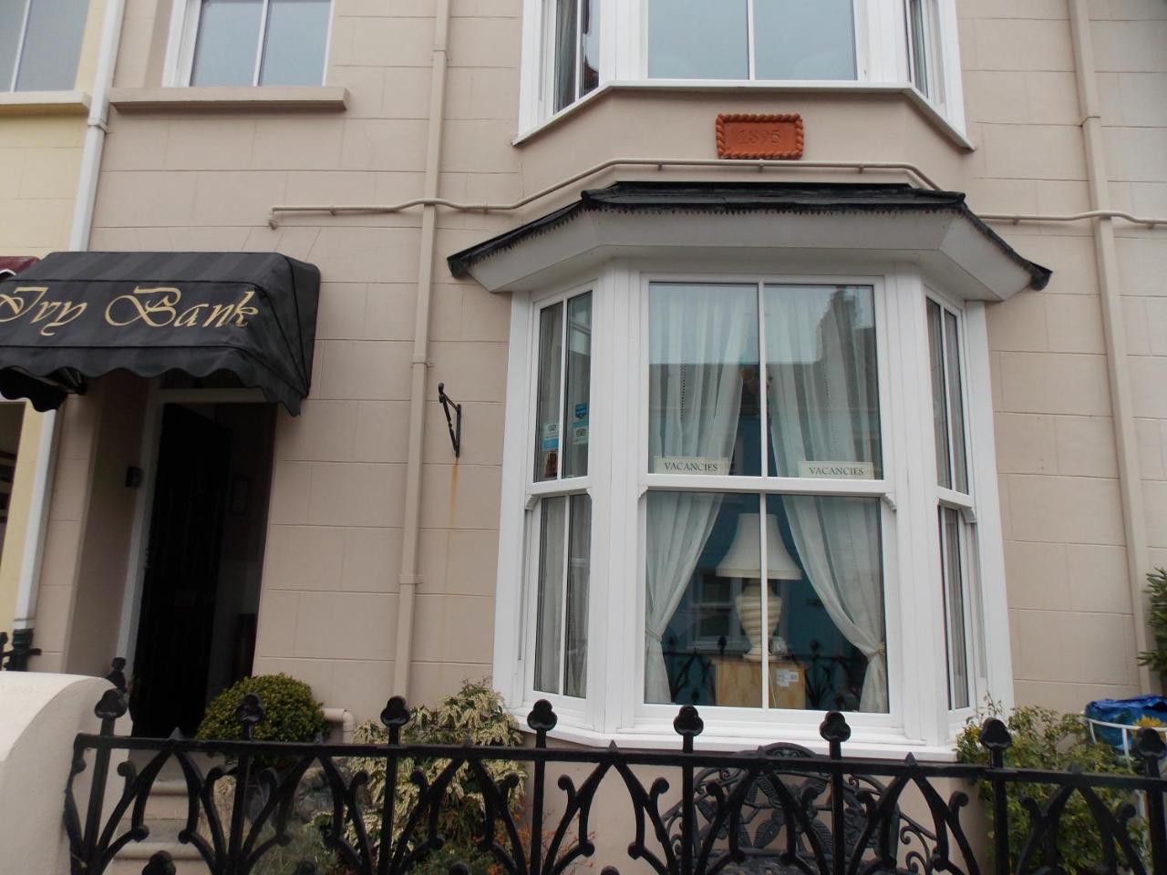 Ivy Bank Guest House Tenby Dış mekan fotoğraf