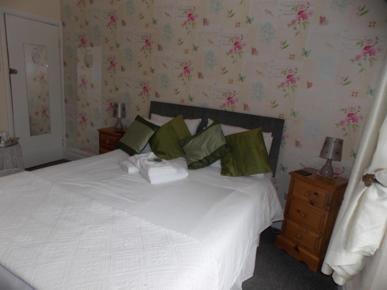 Ivy Bank Guest House Tenby Dış mekan fotoğraf