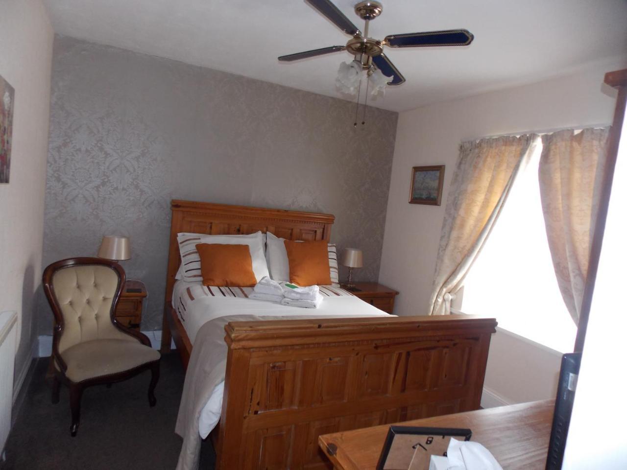 Ivy Bank Guest House Tenby Dış mekan fotoğraf