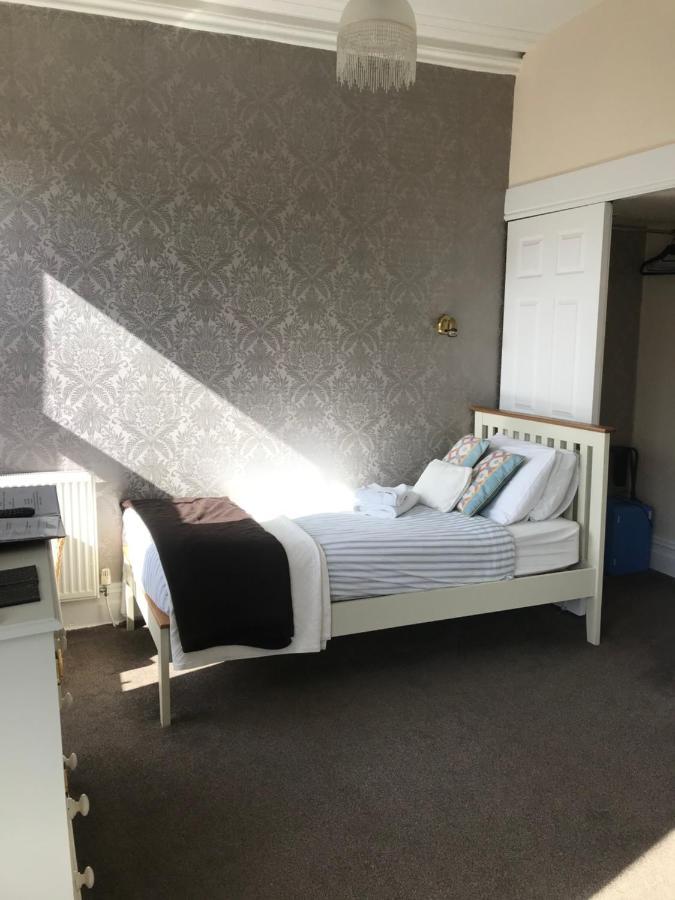 Ivy Bank Guest House Tenby Dış mekan fotoğraf