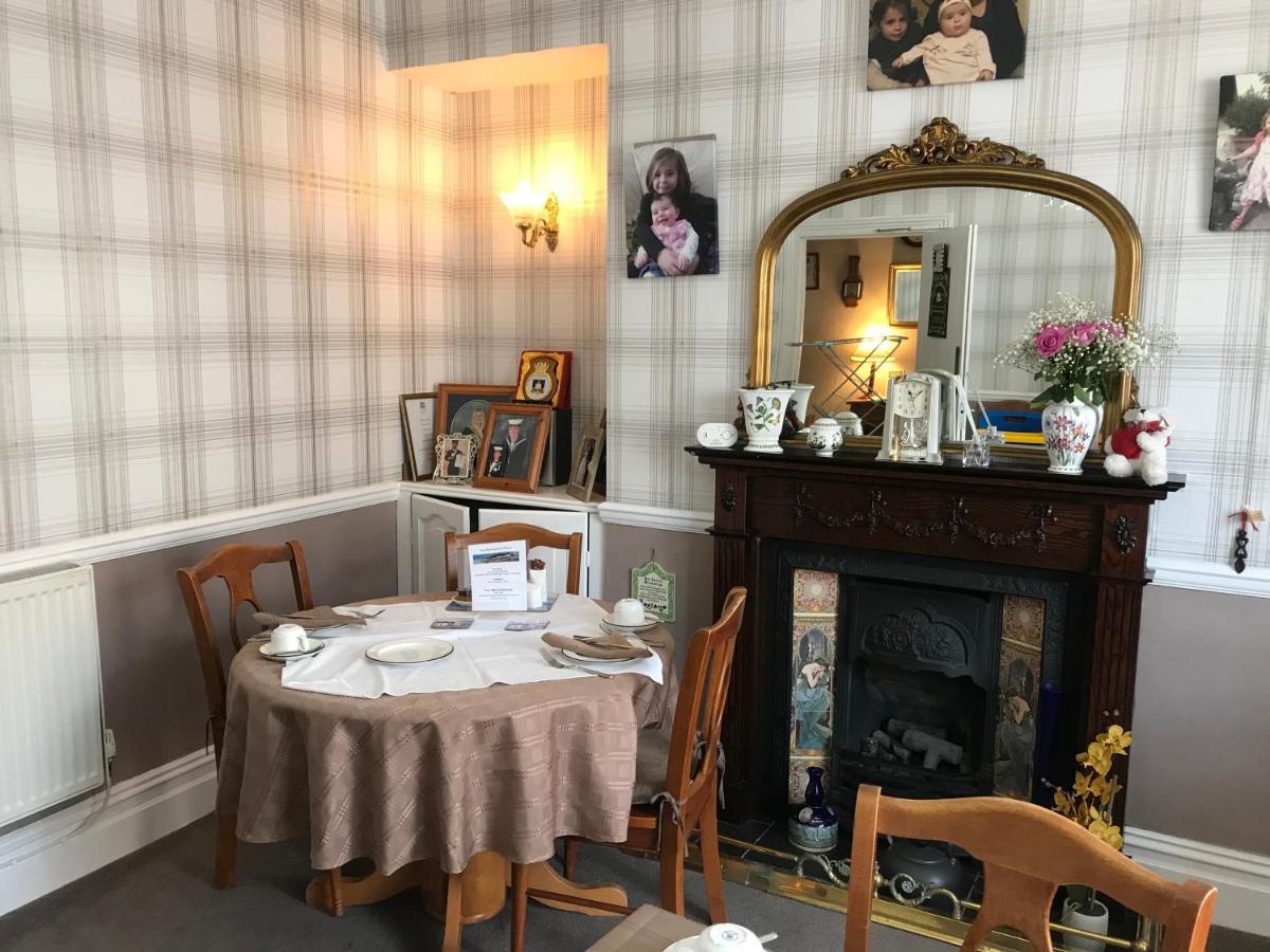 Ivy Bank Guest House Tenby Dış mekan fotoğraf